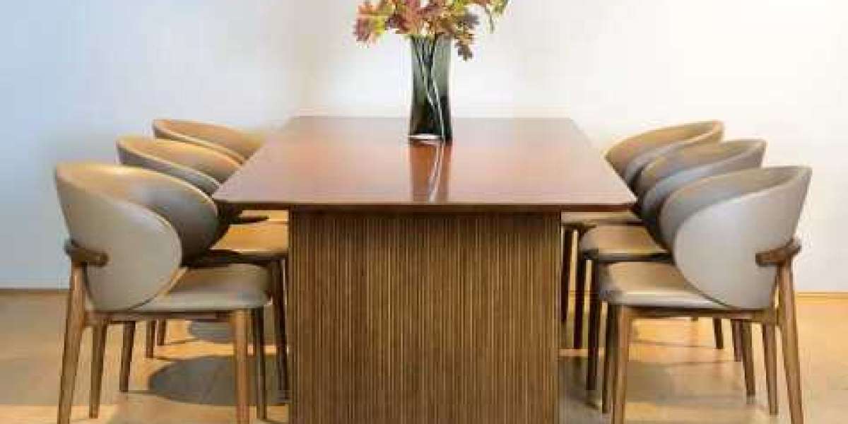 Choose the right dining room tables for my small dining space